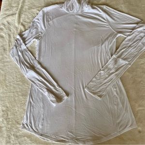 Lululemon turtleneck XL